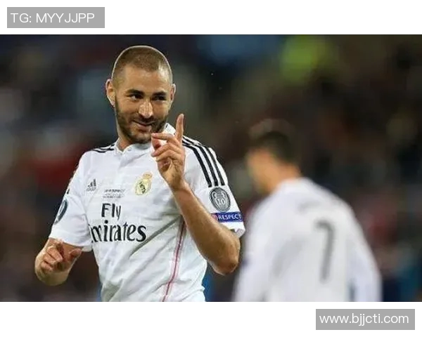 本泽马的传奇之路：从天才少年到世界足球巨星的辉煌历程