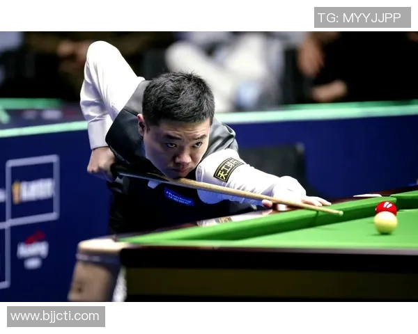 多米尼克戴尔与丁俊晖激战正酣谁将赢得这场斯诺克巅峰对决 多米尼克戴尔与丁俊晖激战正酣谁将赢得这场斯诺克巅峰对决