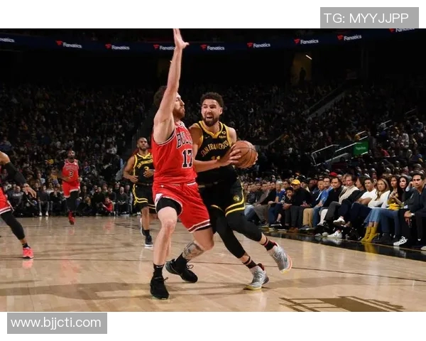 勇士与公牛精彩对决视频回放全程回顾与精彩瞬间分析