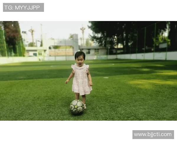 马晓旭:从绿茵场上的传奇到女性足球的先锋之路 马晓旭:从绿茵场上的传奇到女性足球的先锋之路