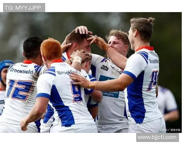 伯明翰主场迎战女王公园巡游者球队争夺英冠积分榜关键战役